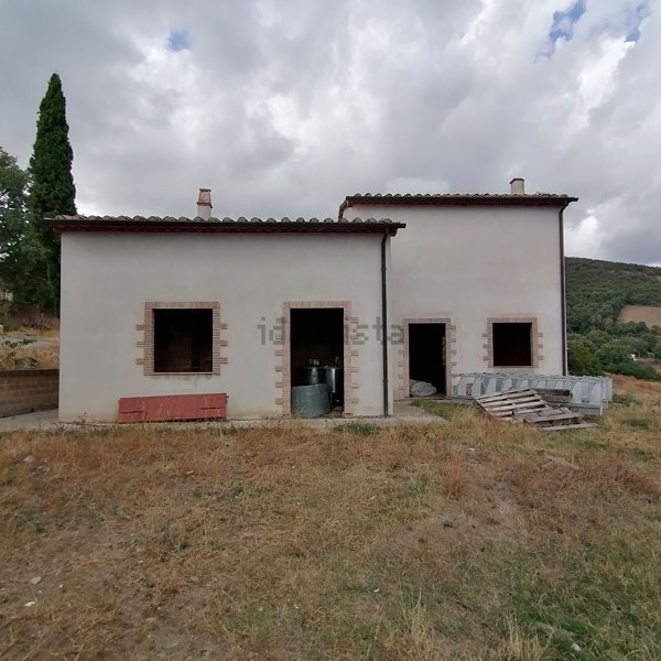 appartamento in vendita a Sorano in zona Elmo