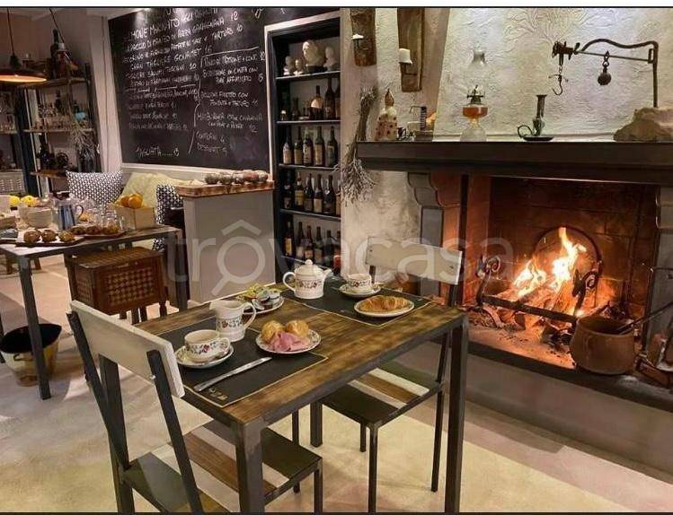 negozio in vendita a Sorano in zona San Quirico