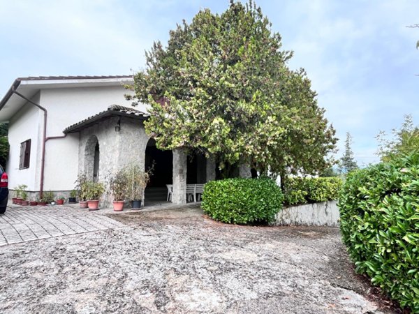 casa indipendente in vendita a Sorano in zona San Giovanni delle Contee