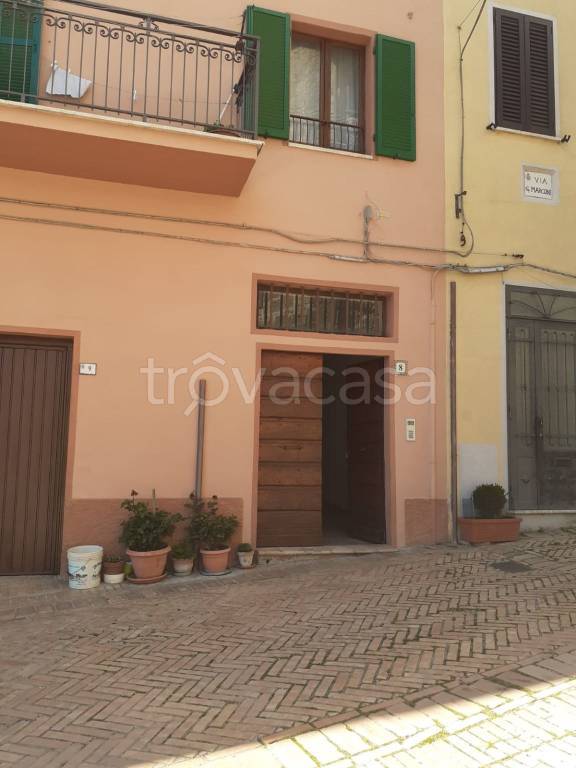 casa indipendente in vendita a Sorano in zona Castell'Ottieri