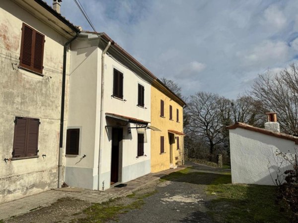 appartamento in vendita a Sorano in zona Montevitozzo