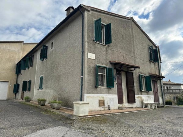 appartamento in vendita a Sorano in zona Montevitozzo