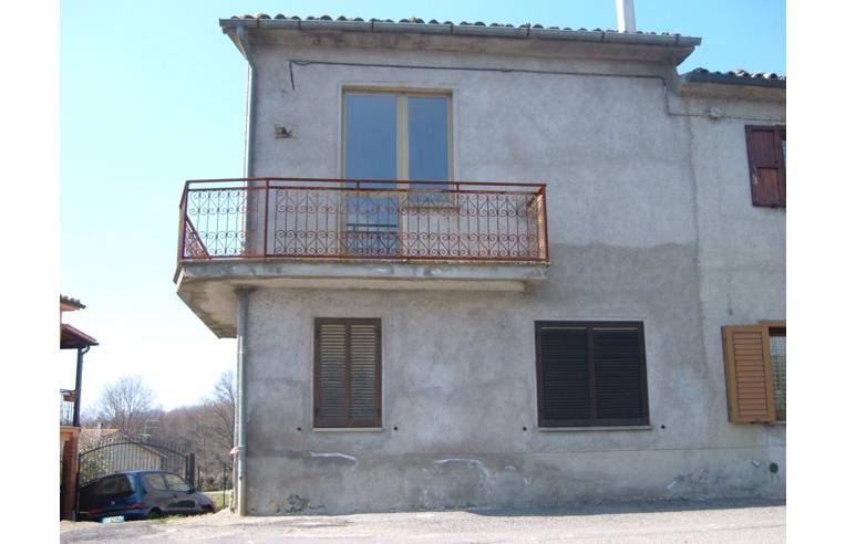casa indipendente in vendita a Sorano in zona San Giovanni delle Contee