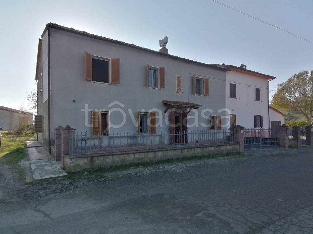 casa indipendente in vendita a Sorano in zona Sovana