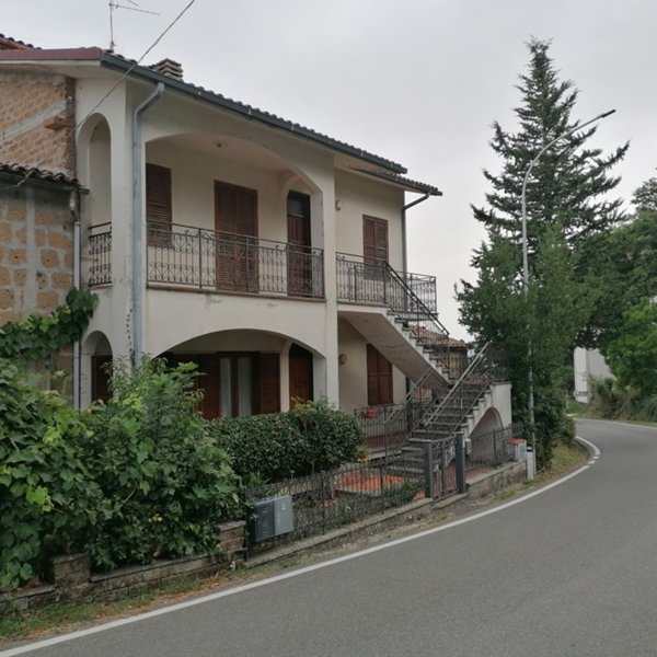 appartamento in vendita a Sorano in zona San Giovanni delle Contee