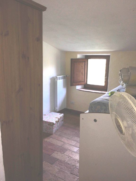 casa indipendente in vendita a Sorano