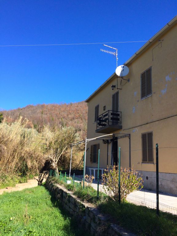 casa indipendente in vendita a Sorano in zona Elmo