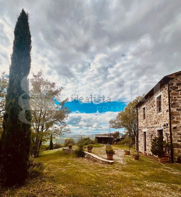 casale in vendita a Sorano