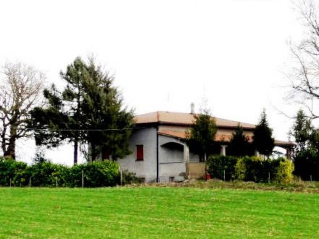 casa indipendente in vendita a Sorano in zona Sovana