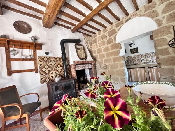 quadrivano in vendita a Sorano in zona San Valentino