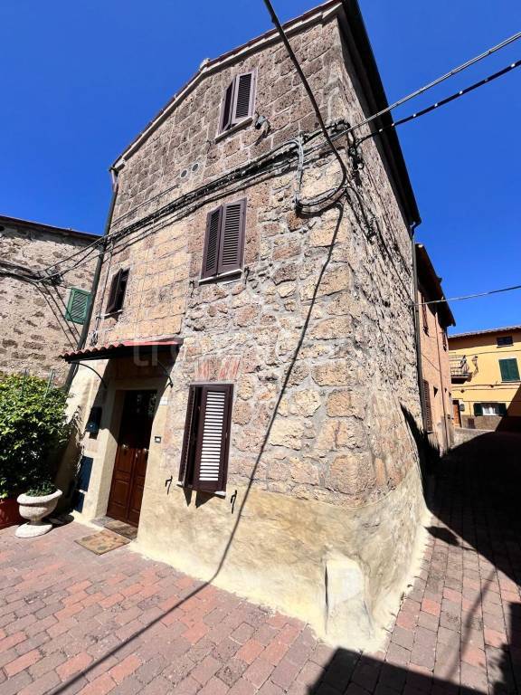 appartamento in vendita a Sorano in zona San Giovanni delle Contee