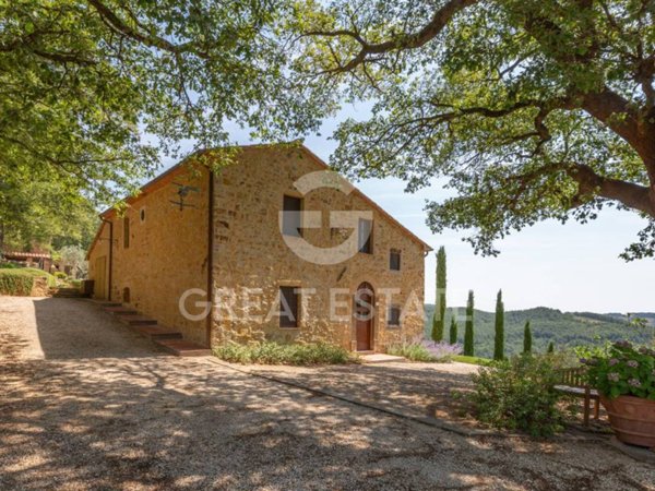 casa indipendente in vendita a Sorano