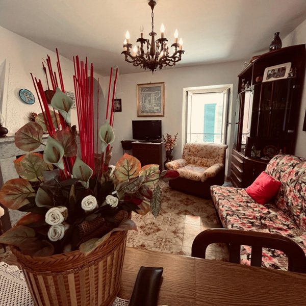 casa indipendente in vendita a Sorano in zona San Giovanni delle Contee
