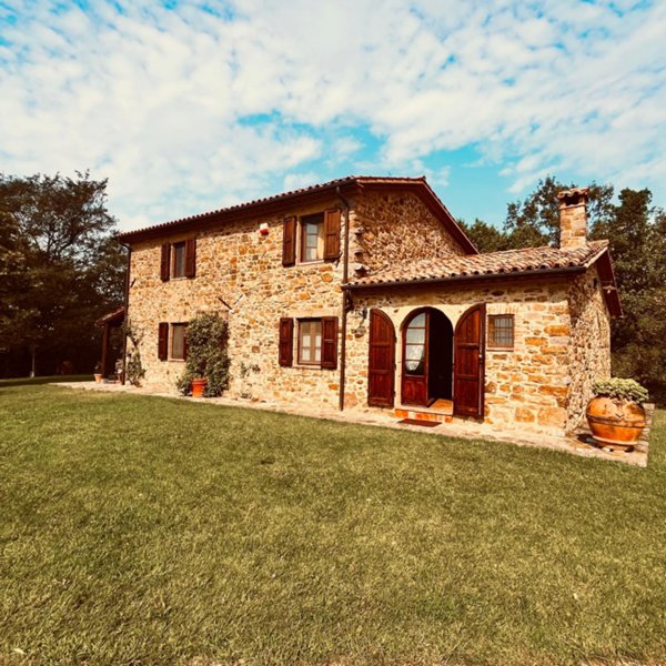 casale in vendita a Sorano in zona Montebuono