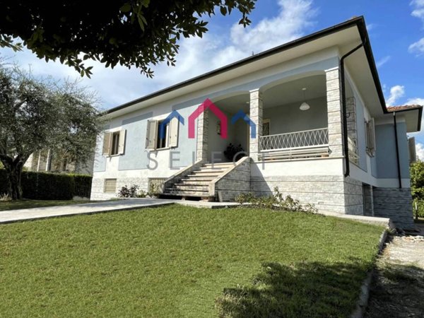 casa indipendente in vendita a Sorano in zona San Quirico