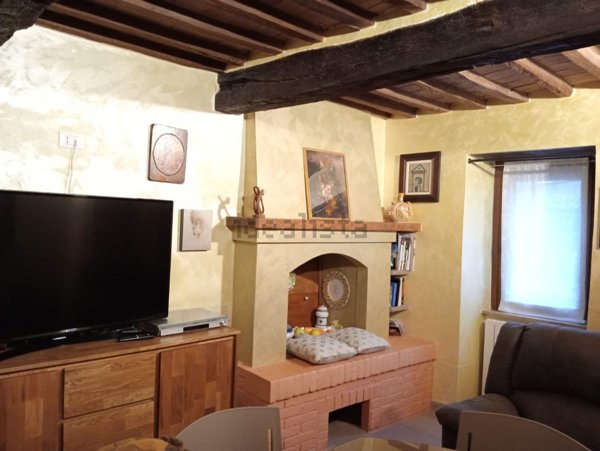 casa indipendente in vendita a Sorano in zona San Giovanni delle Contee