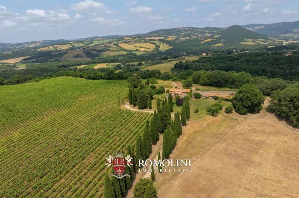 casale in vendita a Sorano in zona Sovana