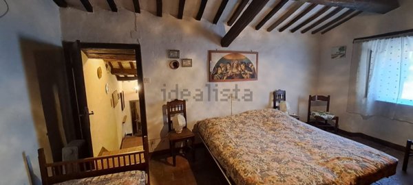 casa indipendente in vendita a Sorano