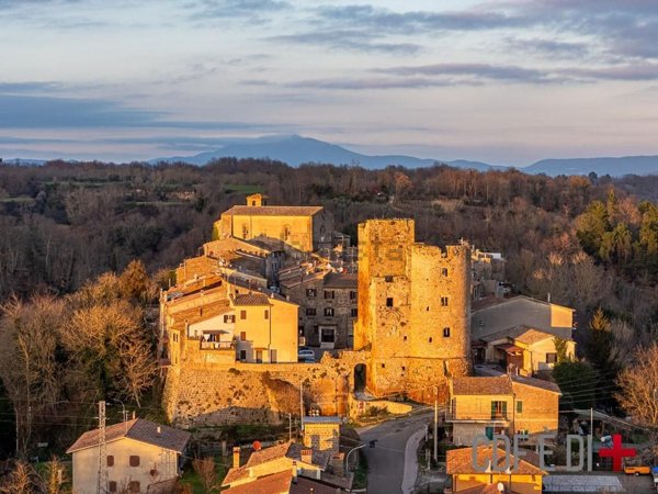 appartamento in vendita a Sorano in zona Castell'Ottieri