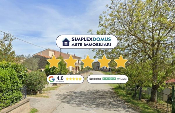 casa indipendente in vendita a Sorano