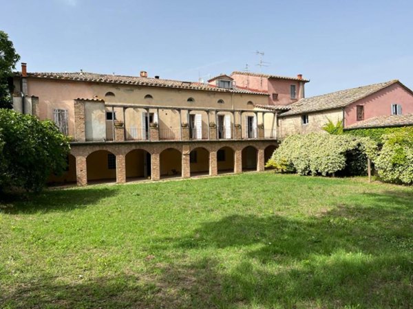 casa indipendente in vendita a Sorano in zona Castell'Ottieri