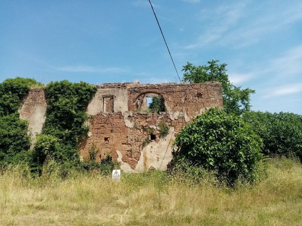 casa indipendente in vendita a Sorano