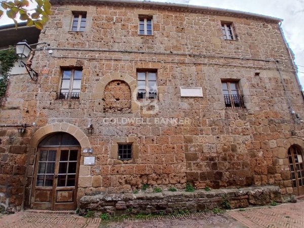 appartamento in vendita a Sorano in zona Sovana