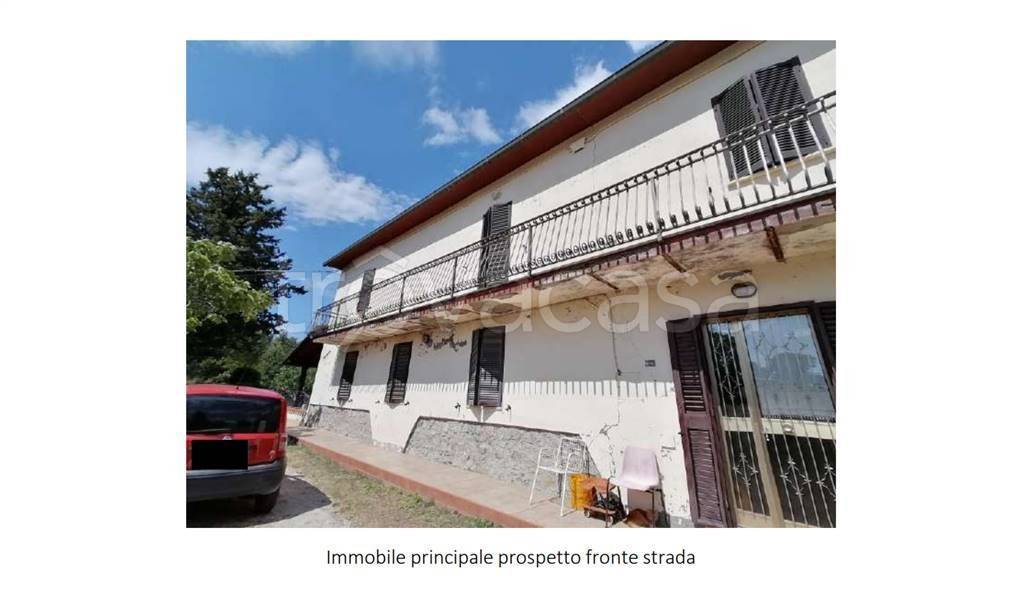 casa indipendente in vendita a Sorano in zona Sovana