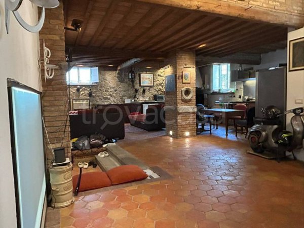 appartamento in vendita a Sorano in zona San Quirico