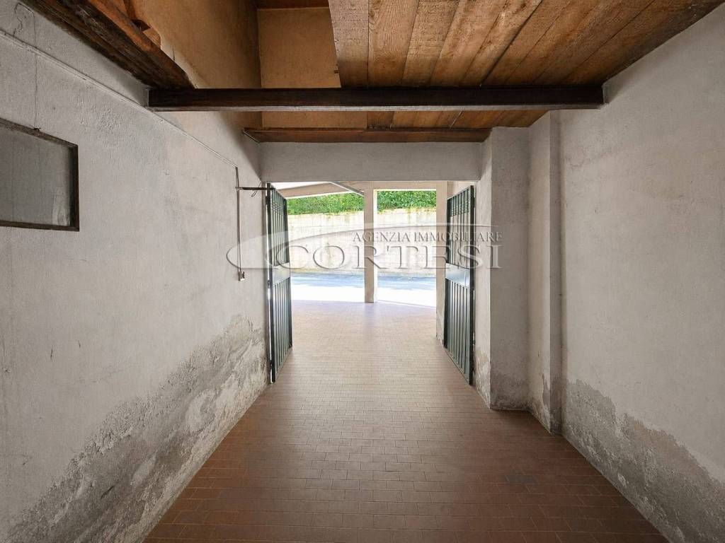 negozio in vendita a Sorano in zona San Quirico
