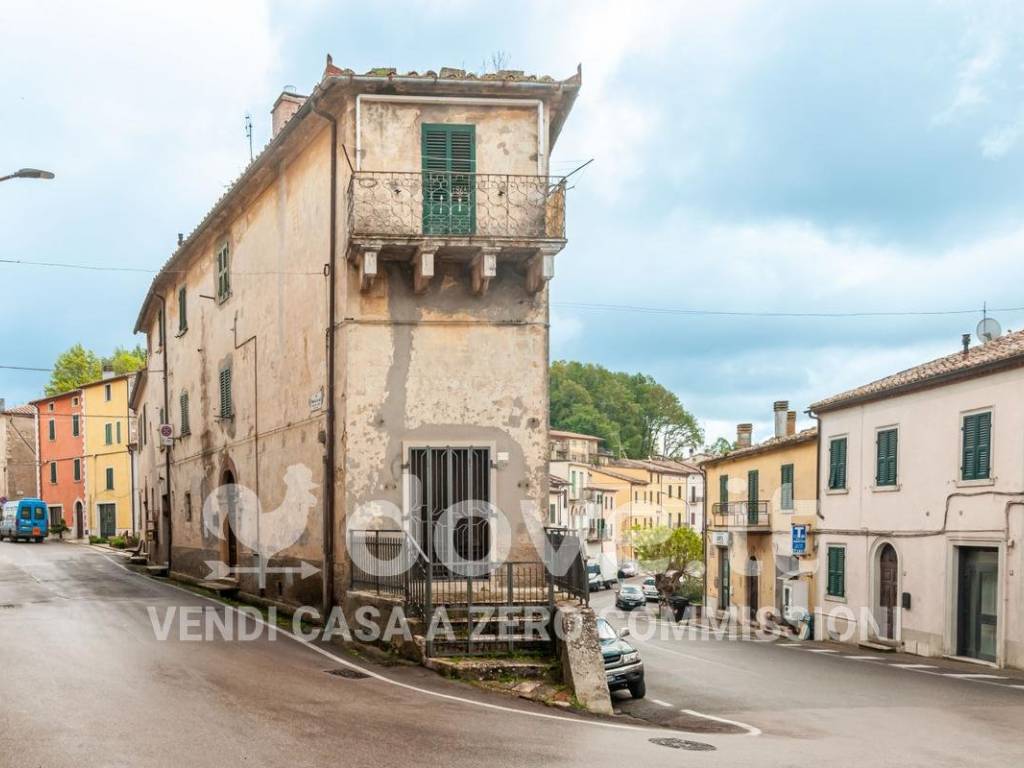 intera palazzina in vendita a Semproniano