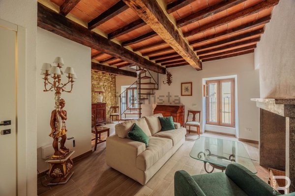 appartamento in vendita a Semproniano