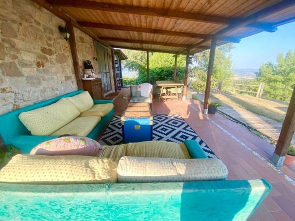 casa indipendente in vendita a Semproniano