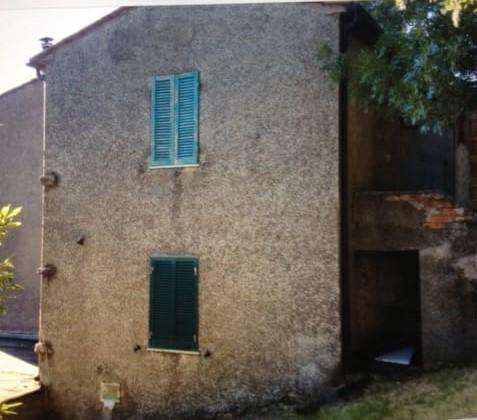 intera palazzina in vendita a Semproniano