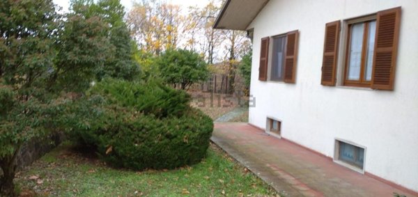 casa indipendente in vendita a Semproniano