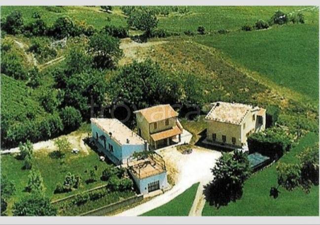 casa indipendente in vendita a Semproniano