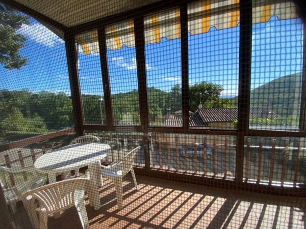 casa indipendente in vendita a Semproniano