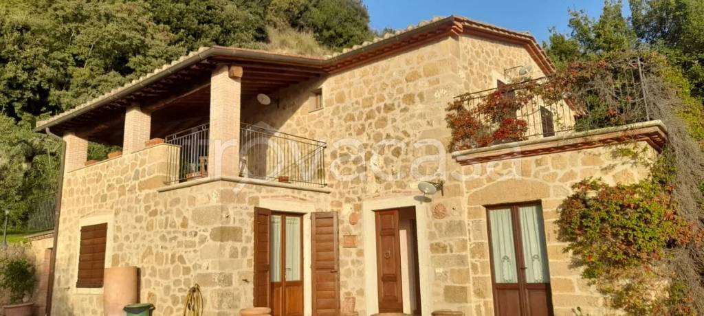 casa indipendente in vendita a Semproniano