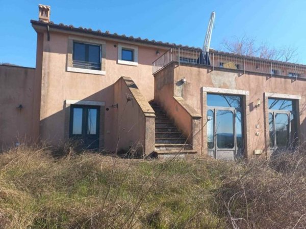 casa indipendente in vendita a Semproniano