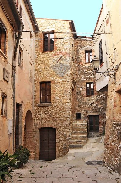 casa indipendente in vendita a Semproniano