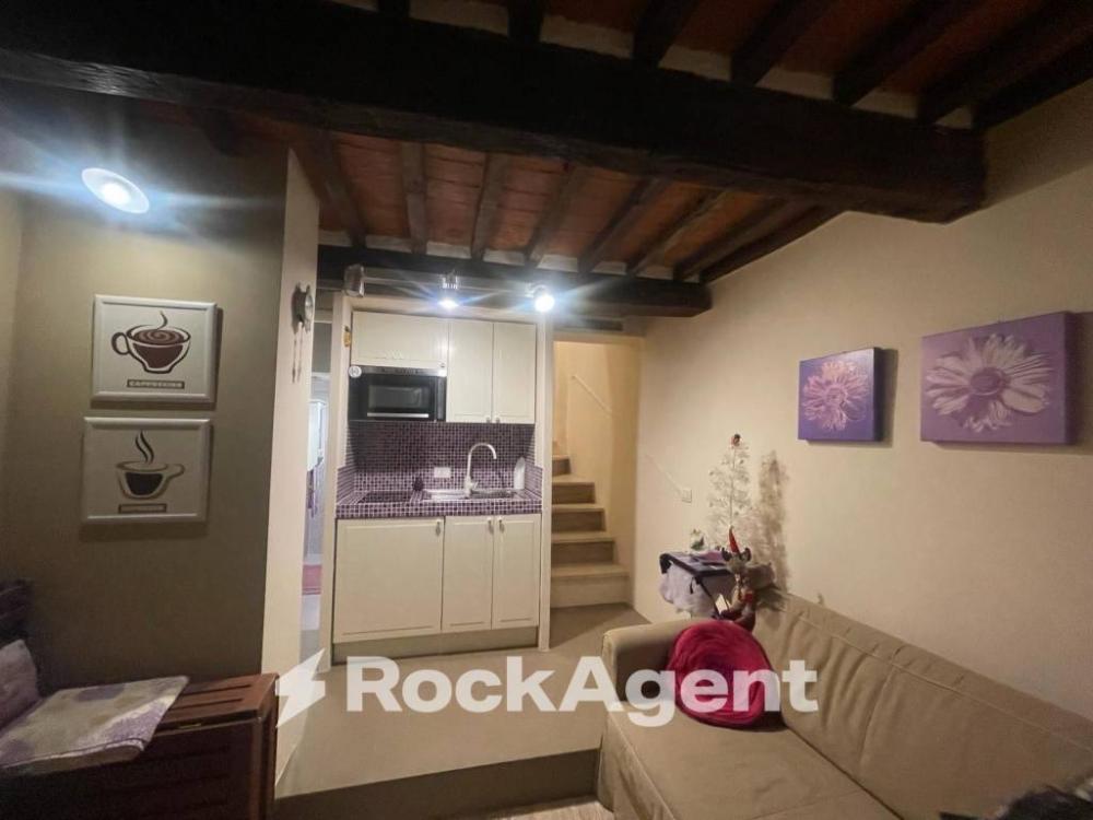 casa indipendente in vendita a Semproniano in zona Petricci