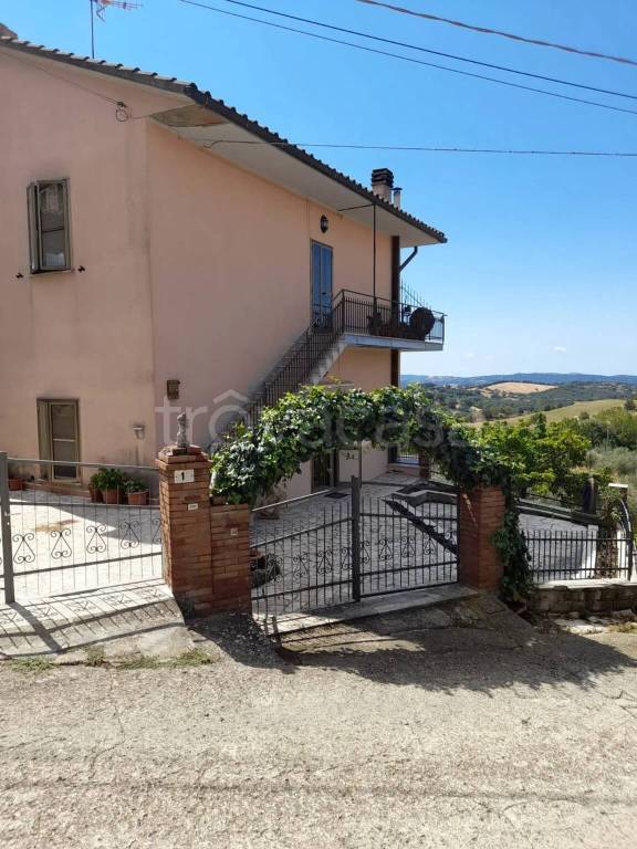 appartamento in vendita a Semproniano