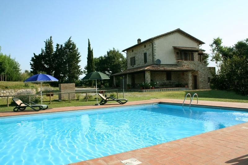 casa indipendente in vendita a Semproniano