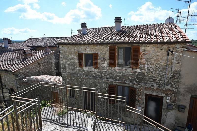 casa indipendente in vendita a Semproniano