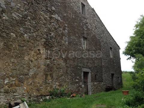 casa indipendente in vendita a Semproniano in zona Petricci