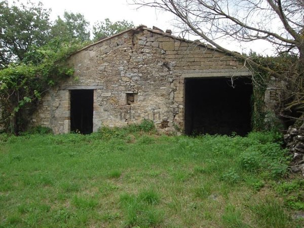 casa indipendente in vendita a Semproniano