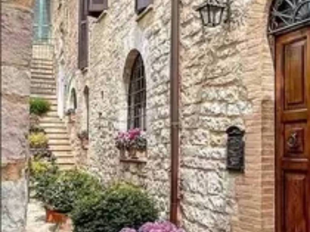 appartamento in vendita a Semproniano