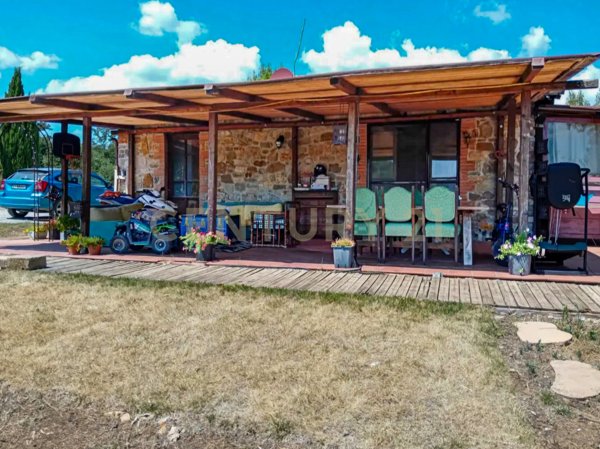 casale in vendita a Semproniano