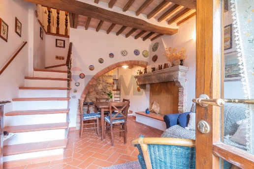 appartamento in vendita a Semproniano in zona Catabbio