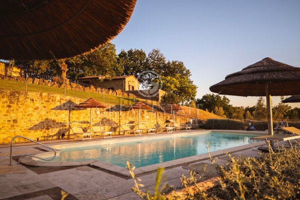 casale in vendita a Semproniano